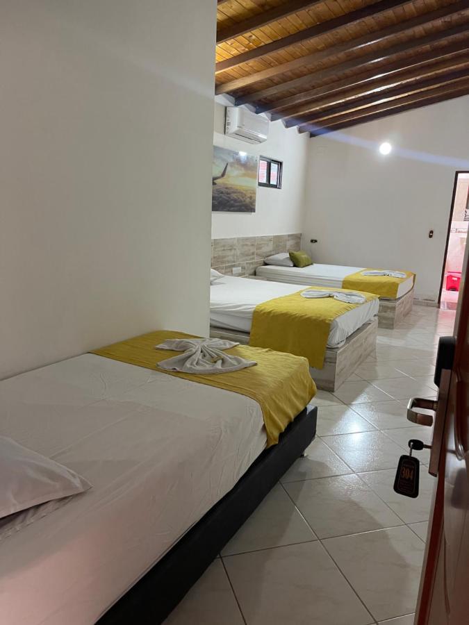 Hotel Brisas メデジン エクステリア 写真