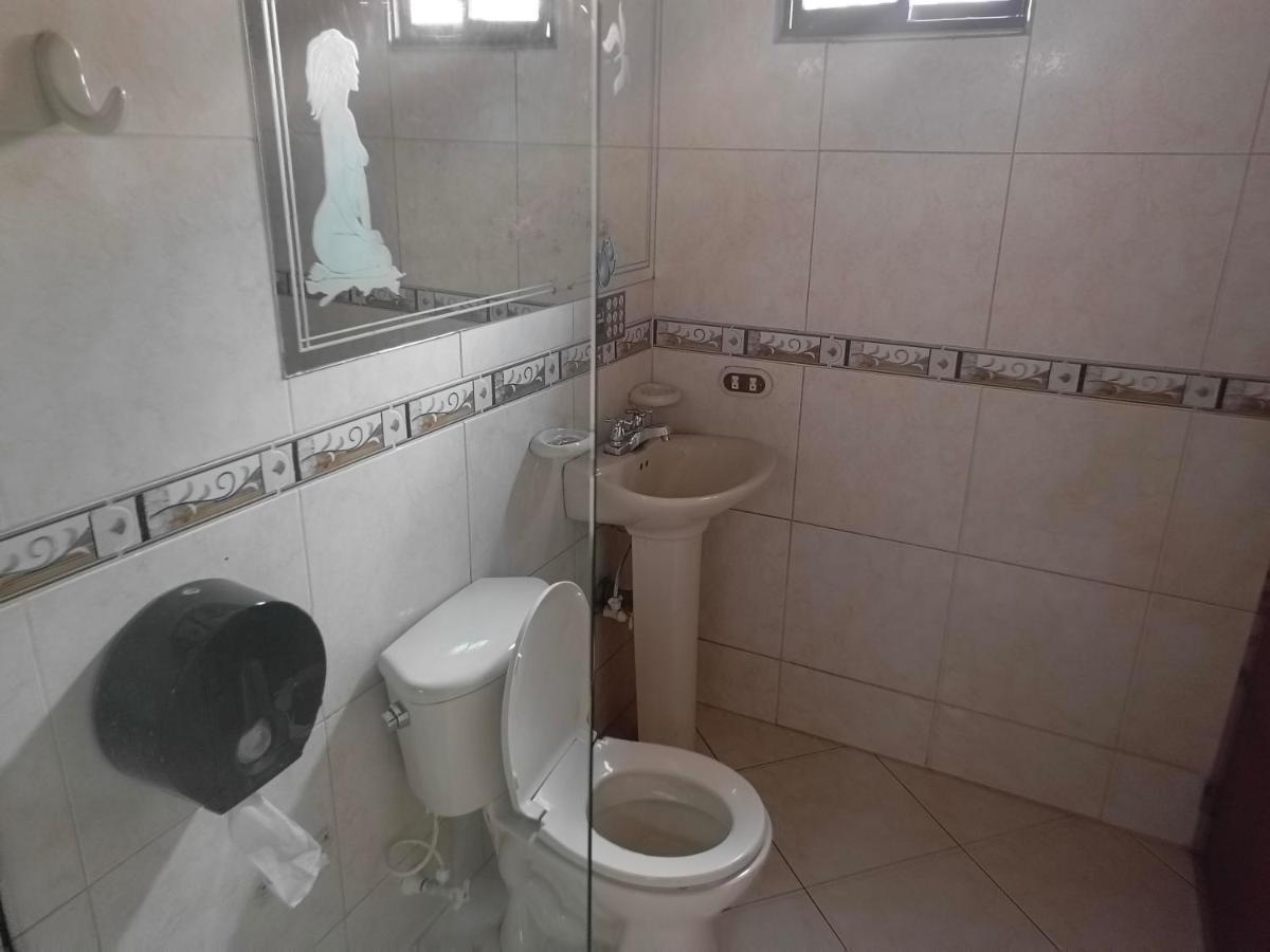 Hotel Brisas メデジン エクステリア 写真