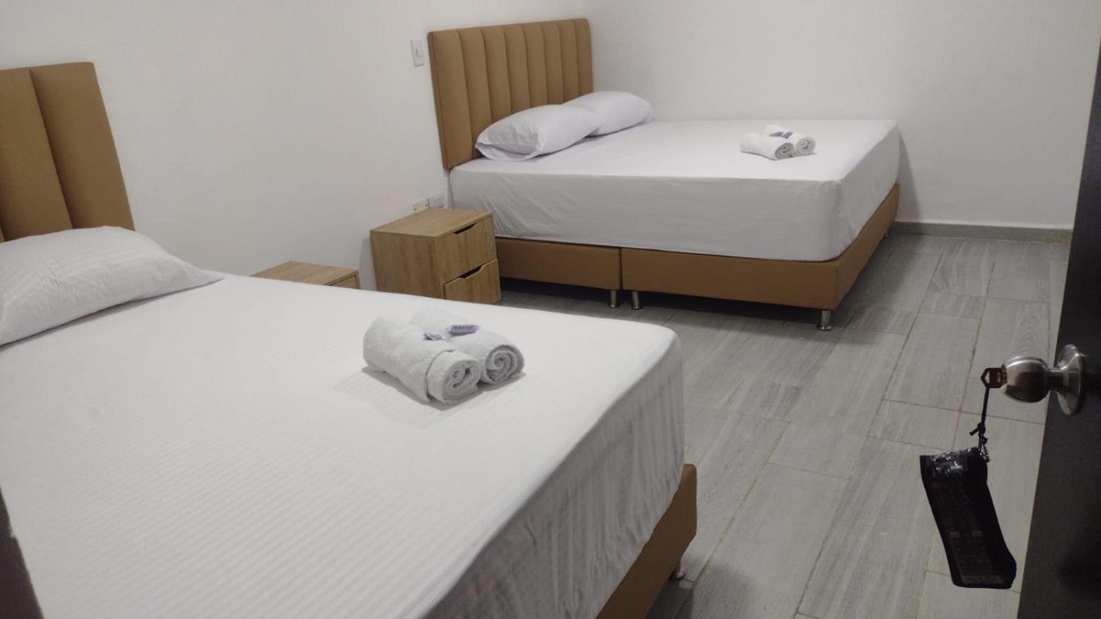 Hotel Brisas メデジン エクステリア 写真